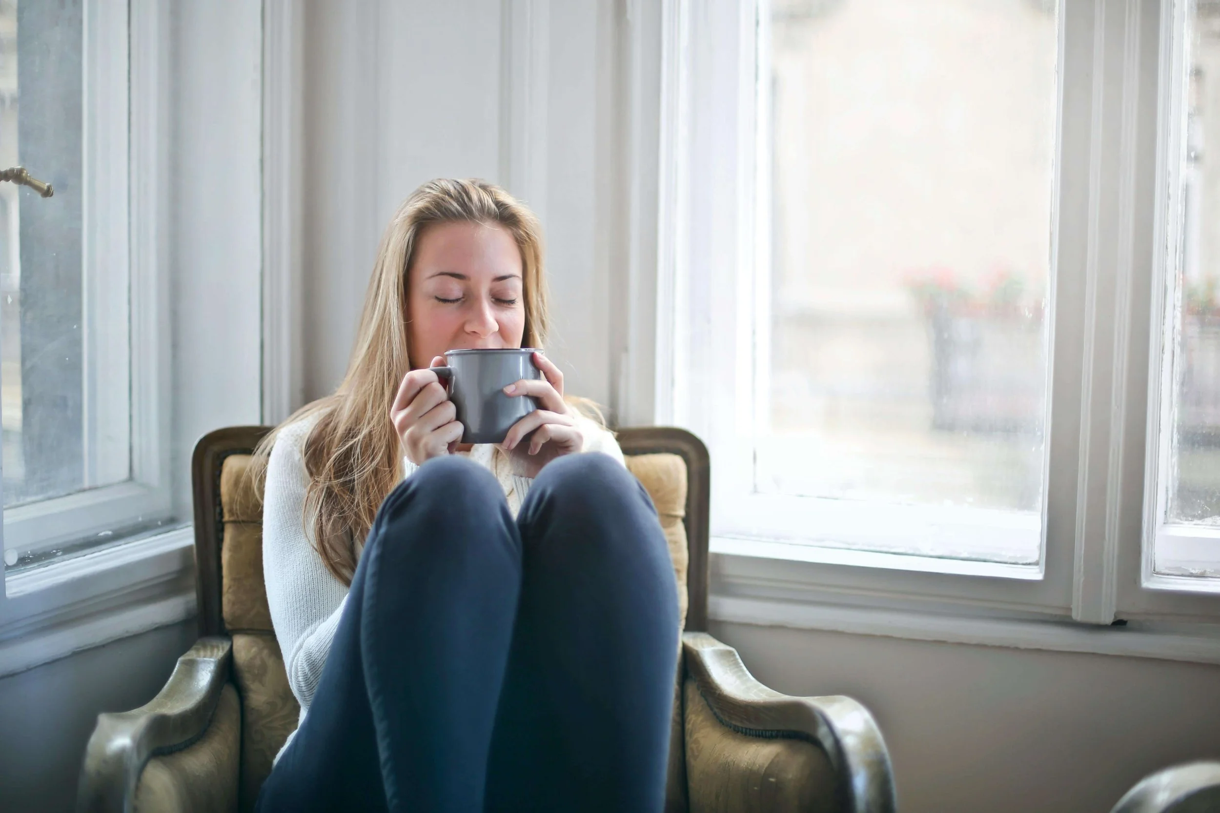 Woman Holding Mug - moral ocd therapy boston ma - ocd counseling boston ma - ocd therapist boston ma - massachusetts